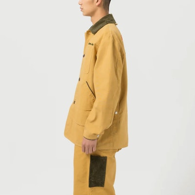 HUMAN MADE FW22 Jaket Kemeja Beige Pria Kerah Kontras Single-Breasted. HM24JK011 Sizing HUMAN MADE FW22 Jaket Kemeja Beige Pria Kerah Kontras Single-Breasted. HM24JK011