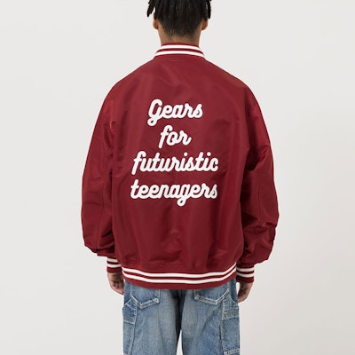 휴먼메이드 FW22 스트라이프 하트 로고 프린트 롱슬리브 야구 재킷 유니섹스 HM24JK003 3