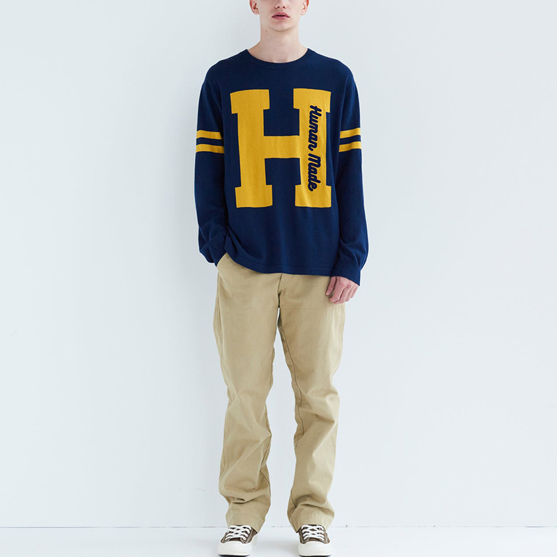 Shop HUMAN MADE FW23 Baju Sejuk Rajut Logo Sulam Unisex Crewneck Lengan Panjang. HM26CS032