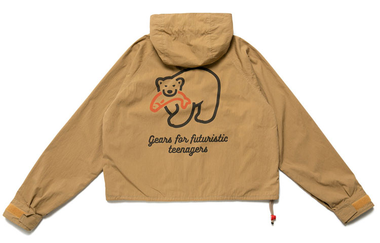 Lookbook HUMAN MADE 北極熊拉鍊連帽外套 卡其色。 HM23JK006