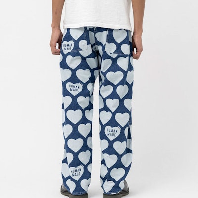 HUMAN MADE SS23 Heart Pattern Relaxed Fit Denim Jeans Unisex Blue. HM25PT013 Purchase HUMAN MADE SS23 Heart Pattern Relaxed Fit Denim Jeans Unisex Blue. HM25PT013