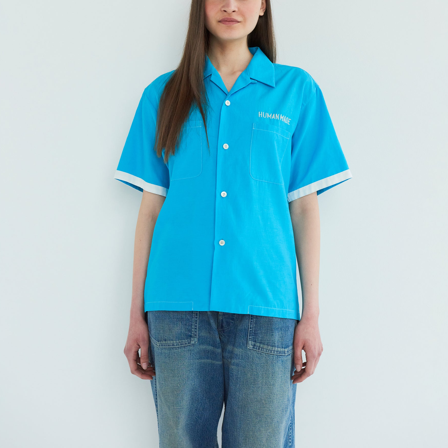 Shop 휴먼 메이드 SS24 블루 자수 볼링 반팔 셔츠 유니섹스. HM27SH027