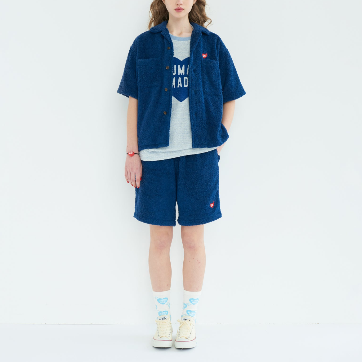 Shop HUMAN MADE SS24 毛绒心形刺绣抽绳松紧腰短裤 男女款 HM27PT023