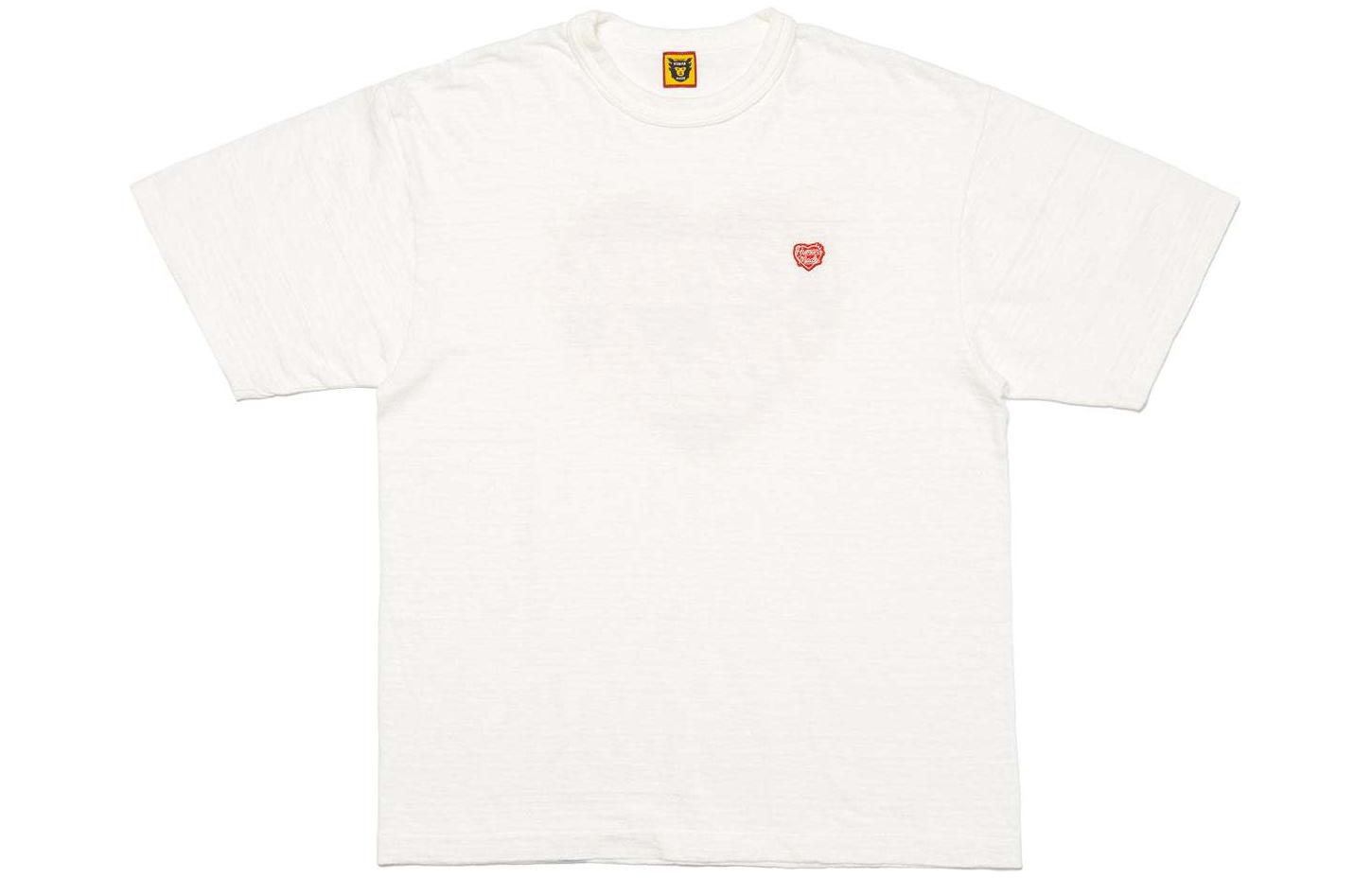 Lookbook 휴먼메이드 SS24 하트 자수 백 프린트 유니섹스 크루넥 티셔츠. HM27CS002