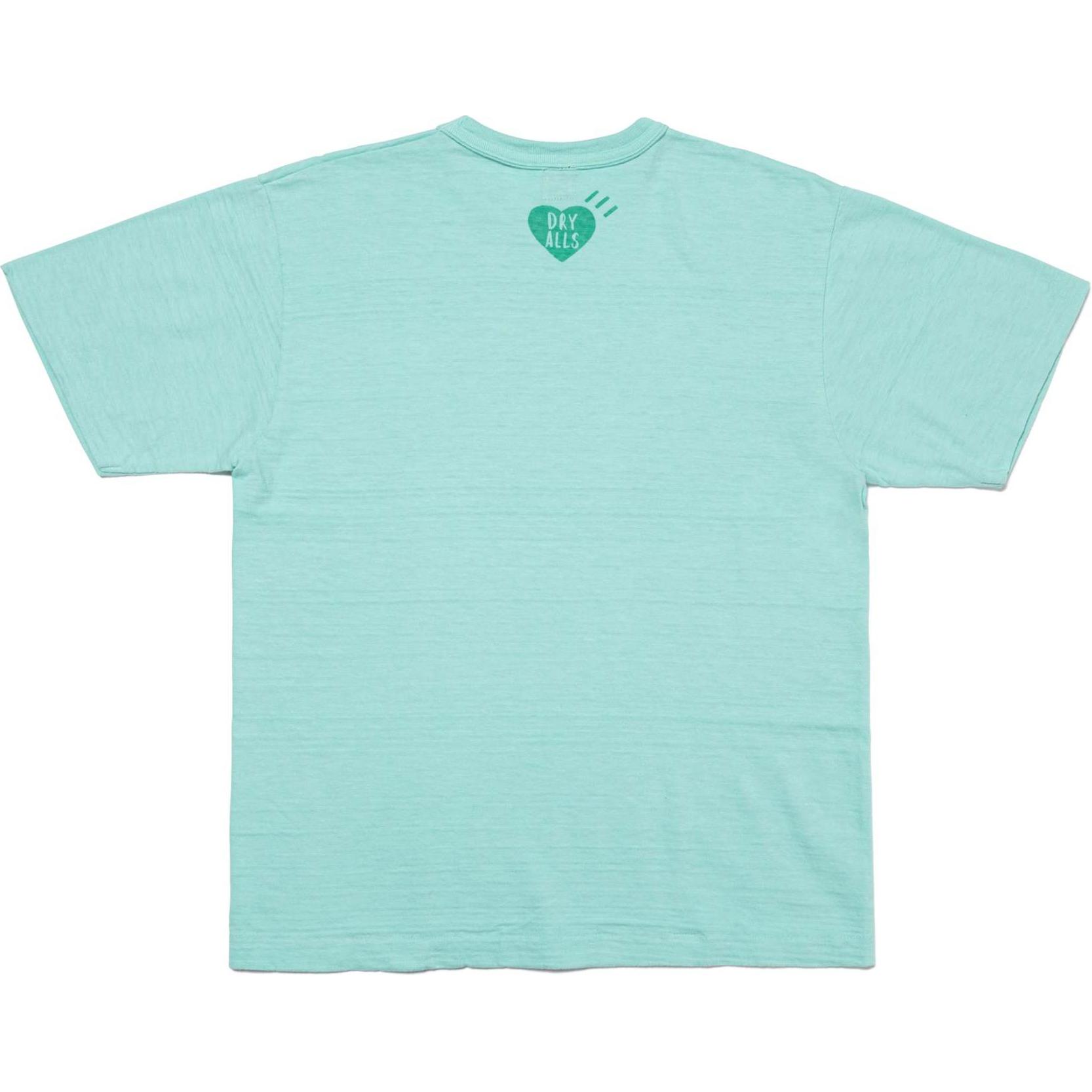 Lookbook 휴먼메이드 SS24 하트 로고 그래픽 유니섹스 크루넥 티셔츠. HM27CS006