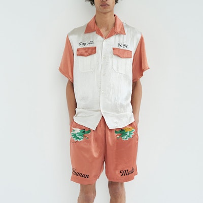 HUMAN MADE SS24 背部刺绣爱心设计短袖衬衫 男女同款。 HM27SH015 Shop HUMAN MADE SS24 背部刺绣爱心设计短袖衬衫 男女同款。 HM27SH015