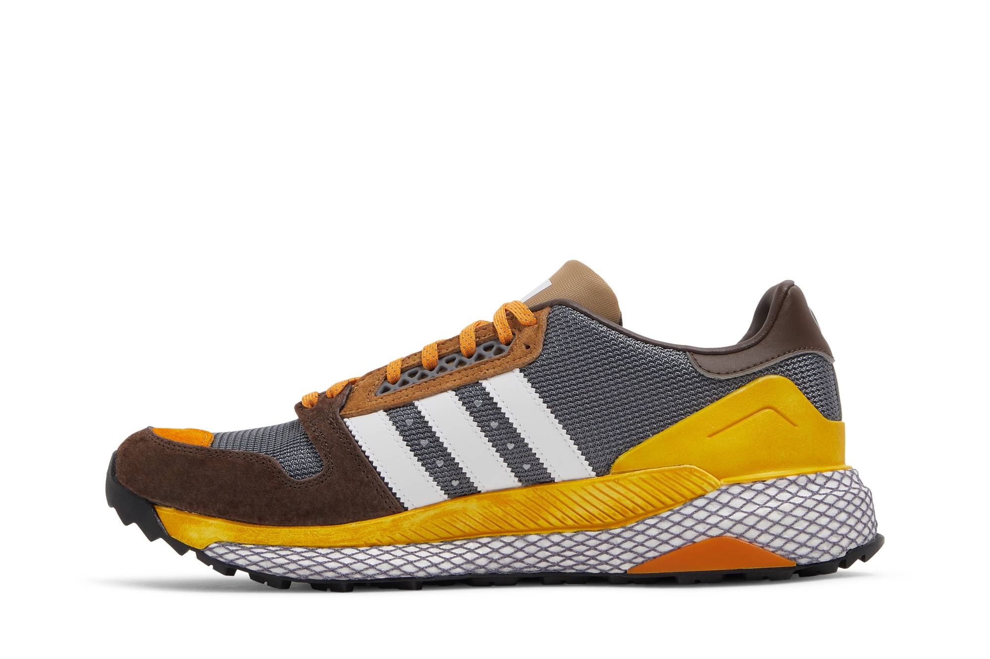 Lookbook Human Made x adidas Questar 'Cardboard' dalam warna 'Kadbod'. GY3019