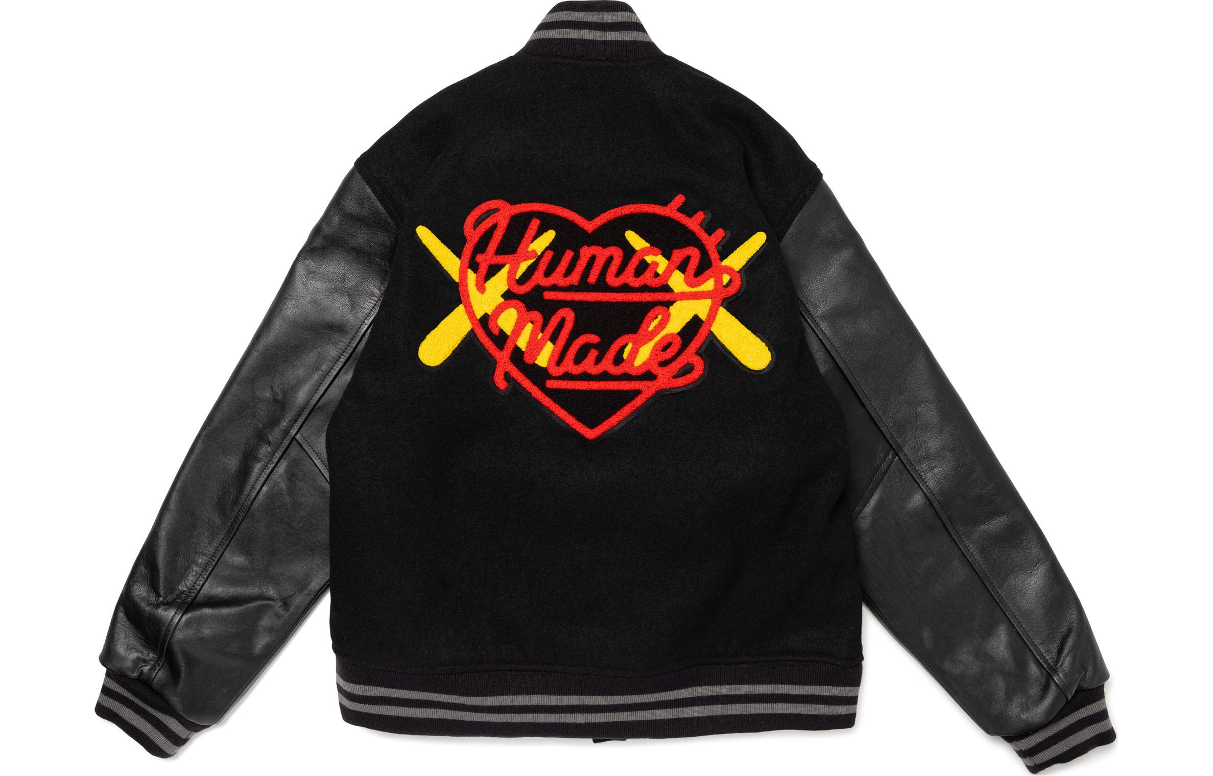 Lookbook HUMAN MADE x KAWS 2023秋冬黑色心形补丁标志棒球夹克 男女同款. XX26JK009