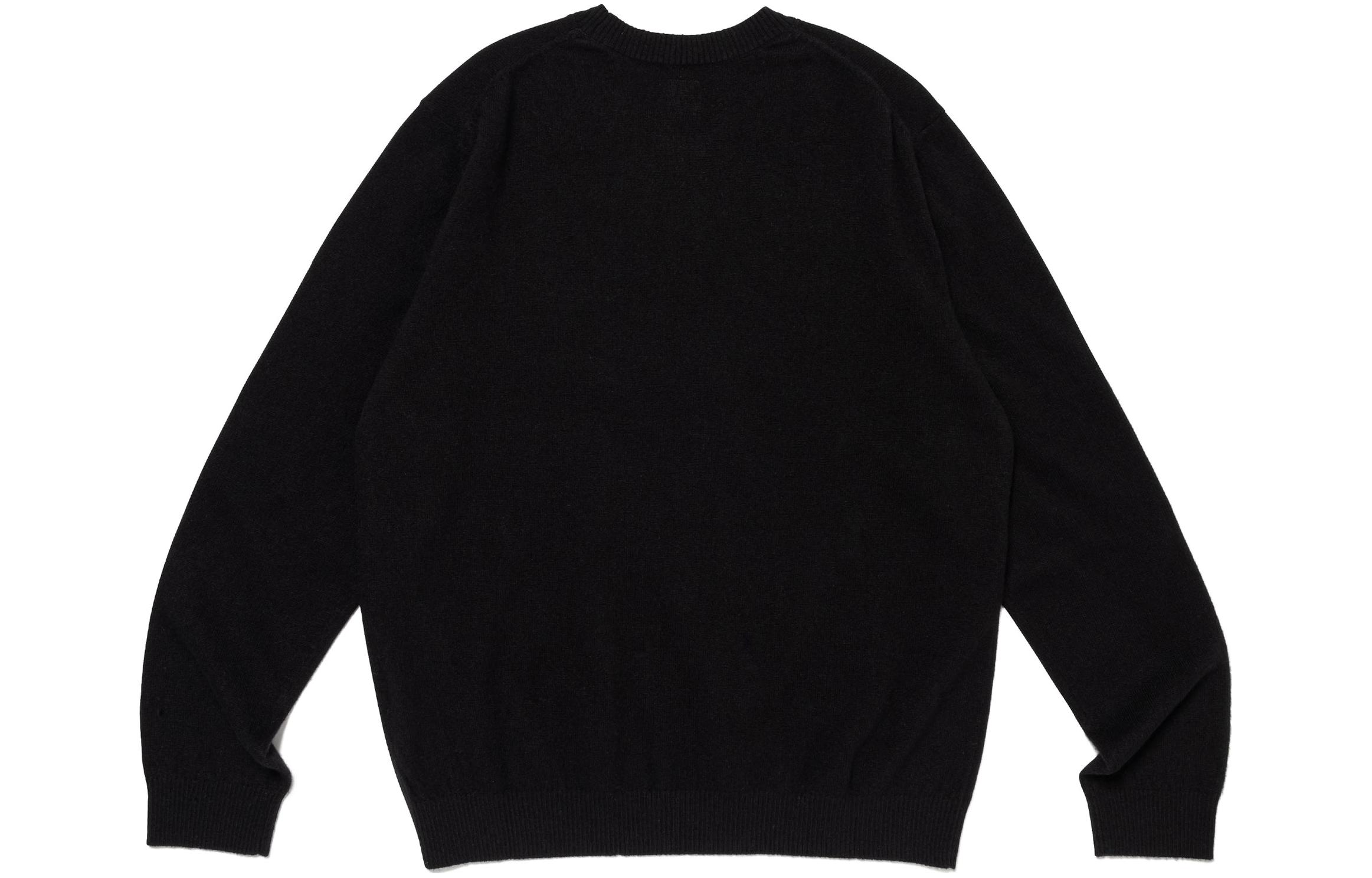 Lookbook HUMAN MADE x KAWS FW23 Sweater Unisex Logo Hati Jacquard Knit XX26CS004