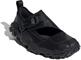 Sandal Unisex Hitam: adidas Hyke x Originals Fyw Xta Fashion Crossover FY3947 Lookbook Sandal Unisex Hitam: adidas Hyke x Originals Fyw Xta Fashion Crossover FY3947