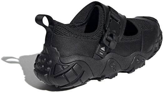 Hyke x adidas originals Fyw Xta 聯名款 時尚運動涼鞋 男女同款 黑色 Shop Hyke x adidas originals Fyw Xta 聯名款 時尚運動涼鞋 男女同款 黑色
