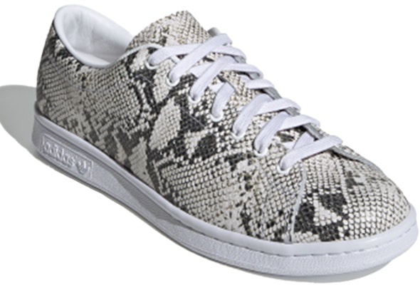 하이크 x 아디다스 스탠스미스 AOH-001 '파이톤' 🐍 FV4254 Lookbook 하이크 x 아디다스 스탠스미스 AOH-001 '파이톤' 🐍 FV4254