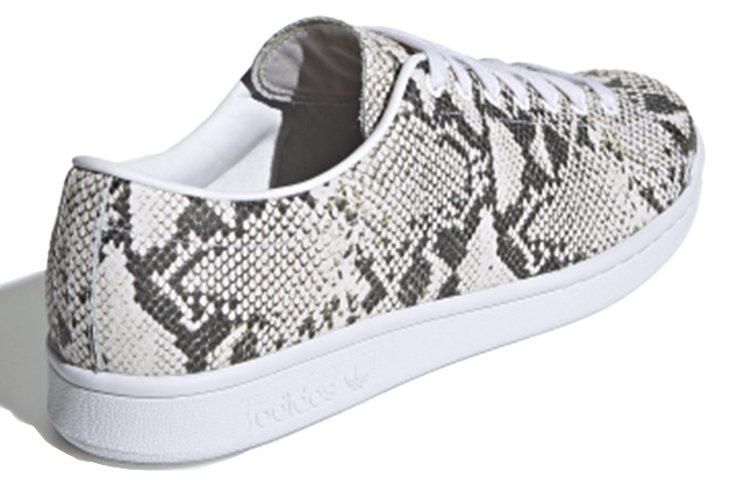 Shop 하이크 x 아디다스 스탠스미스 AOH-001 '파이톤' 🐍 FV4254