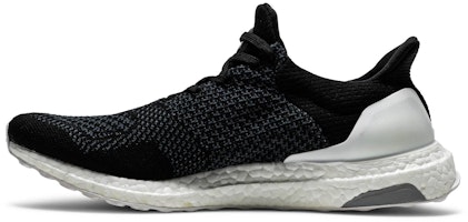 Hypebeast x 阿迪达斯 UltraBoost Uncaged '10周年纪念' AQ8257 Lookbook Hypebeast x 阿迪达斯 UltraBoost Uncaged '10周年纪念' AQ8257