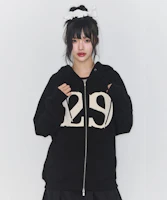 ILIGO 129 Logo Patch Zip-Up Hoodie Black 24AWOUT09BK ILIGO 129 Logo Patch Zip-Up Hoodie Black 24AWOUT09BK