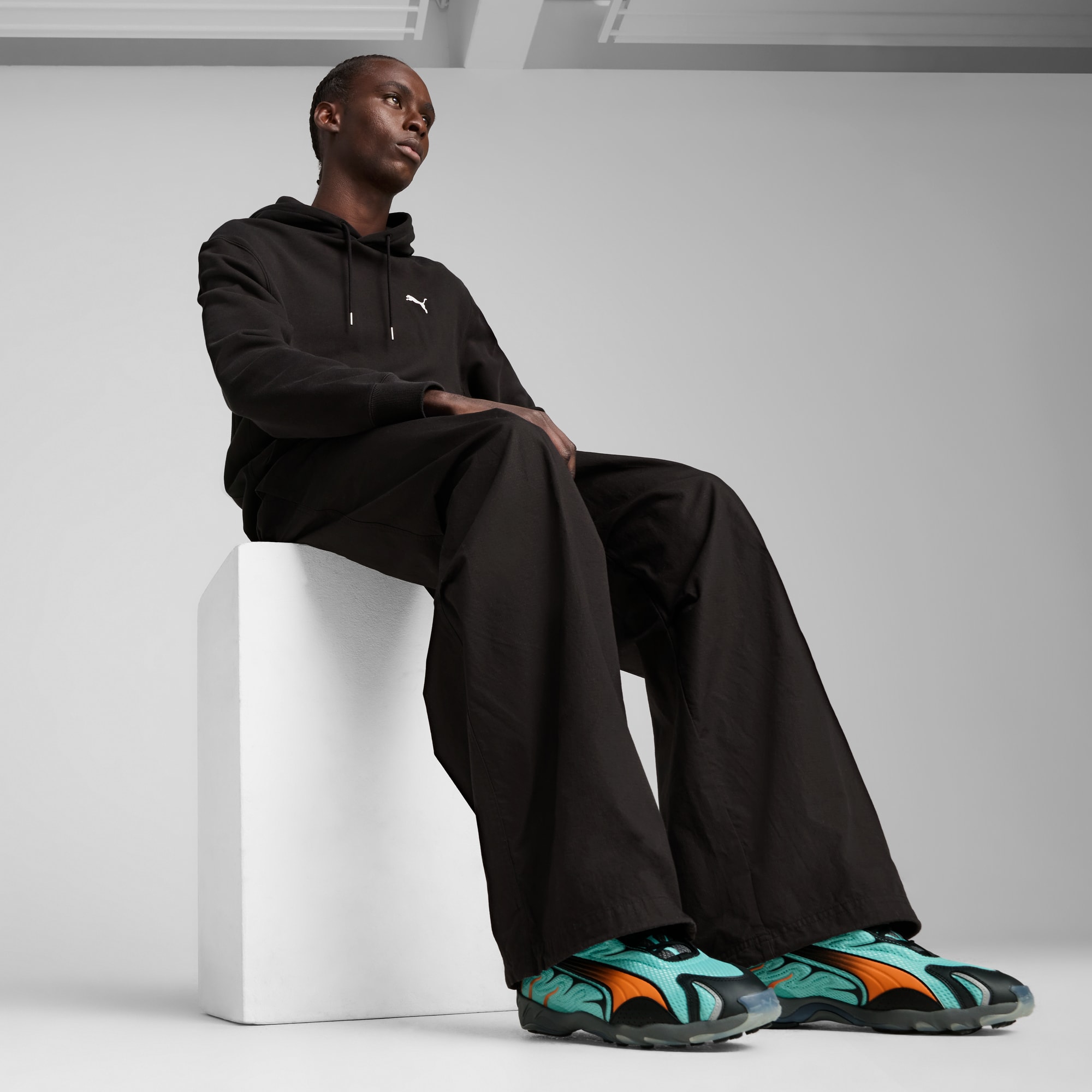 Details for Inhale Sneakers 401560-04