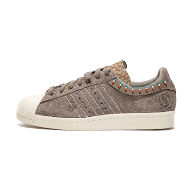 Invincible adidas Superstar 90v 'Brown'