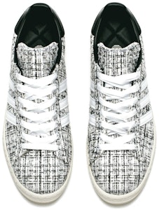 INVINCIBLE x DAYZ x adidas Campus '白色粗花呢' HP2820 Lookbook INVINCIBLE x DAYZ x adidas Campus '白色粗花呢' HP2820