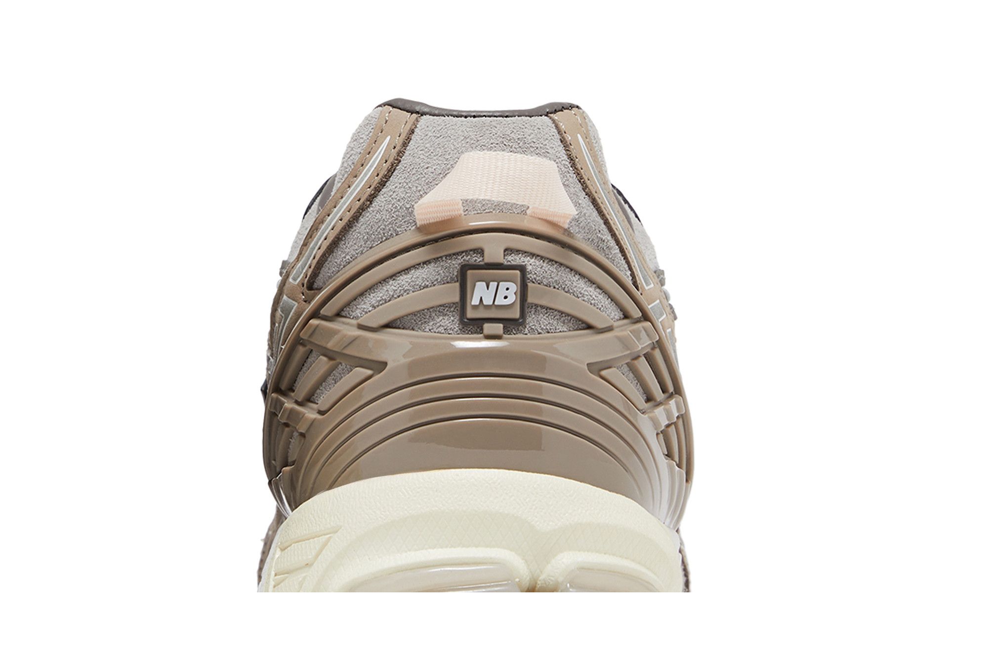 Sizing INVINCIBLE x N.HOOLYWOOD x New Balance 1906U ''Grigio Titanio'' M1906NIH