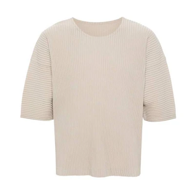ISSEY MIYAKE Beige Solid Color Slim Fit Crew Neck T-Shirt. HP46JK113-43