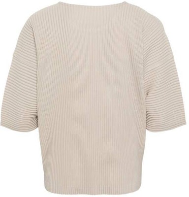 ISSEY MIYAKE 米色純色修身款圓領T恤。 HP46JK113-43 Lookbook ISSEY MIYAKE 米色純色修身款圓領T恤。 HP46JK113-43