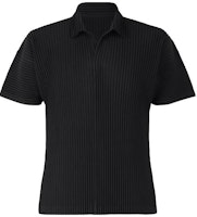 ISSEY MIYAKE Black Short Sleeve Polo with Pleated Stripe Detail HP55JM430-15 ISSEY MIYAKE Black Short Sleeve Polo with Pleated Stripe Detail HP55JM430-15
