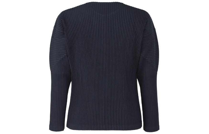 Lookbook ISSEY MIYAKE 深藍色百褶長袖圓領T恤 HP55JK421-75