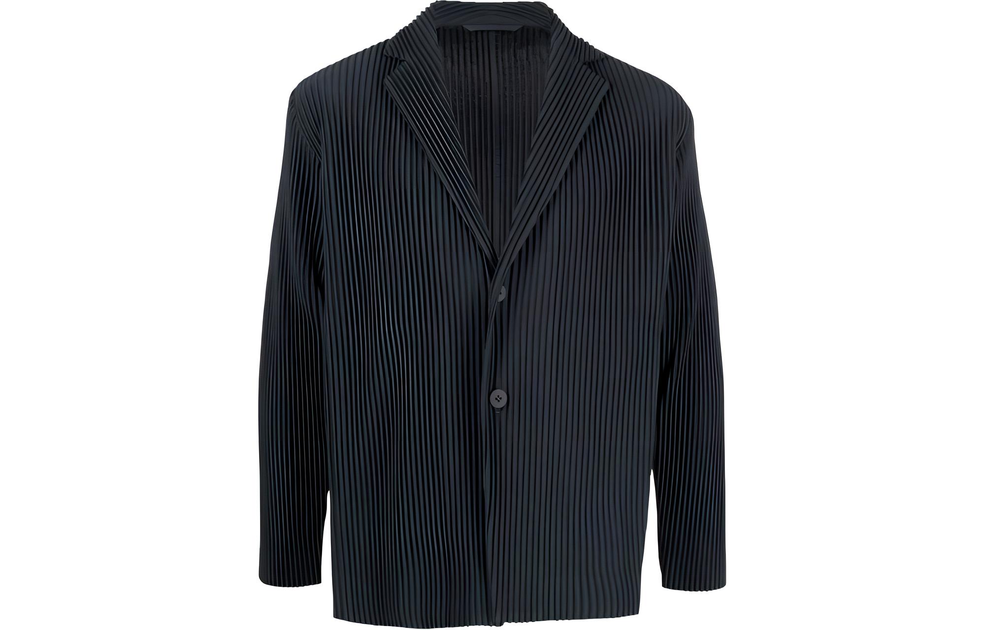 ISSEY MIYAKE FW22  Black Pleated Trapeze Collared Button-Up Blazer. HP28JD151-14