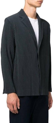 三宅一生 FW22 黑色百褶梯形領扣襟西裝外套. HP28JD151-14 Purchase 三宅一生 FW22 黑色百褶梯形領扣襟西裝外套. HP28JD151-14