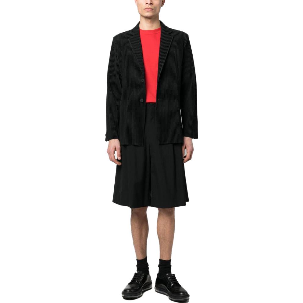 Lookbook ISSEY MIYAKE SS23 黑色褶皺單排扣西裝外套 HP36JD15015