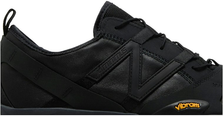 Issey Miyake x New Balance MT10O ''Zwart'' MT10OIS Order Issey Miyake x New Balance MT10O ''Zwart'' MT10OIS