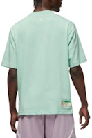 Kaos J Balvin x Jordan 'Hijau' DR2962-308 Shop Kaos J Balvin x Jordan 'Hijau' DR2962-308