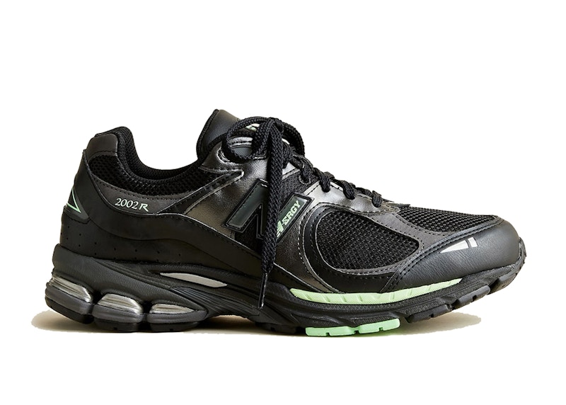 Buy J.Crew x New Balance 2002R - 黑色粉绿款