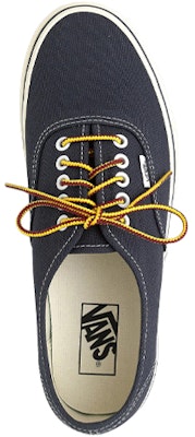 J.Crew x Vans Authentic 'Lienzo Desgastado - Azul Marino' VN000QER7E4 Lookbook J.Crew x Vans Authentic 'Lienzo Desgastado - Azul Marino' VN000QER7E4