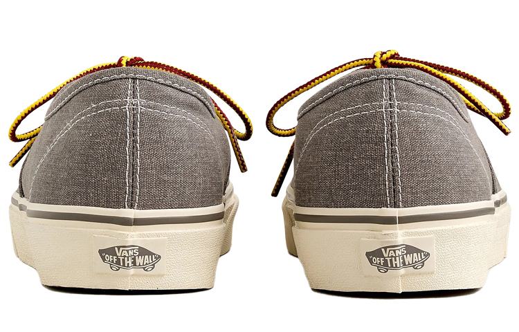 Shop J.Crew x Vans Authentic '磨旧帆布' VN000U1WANF