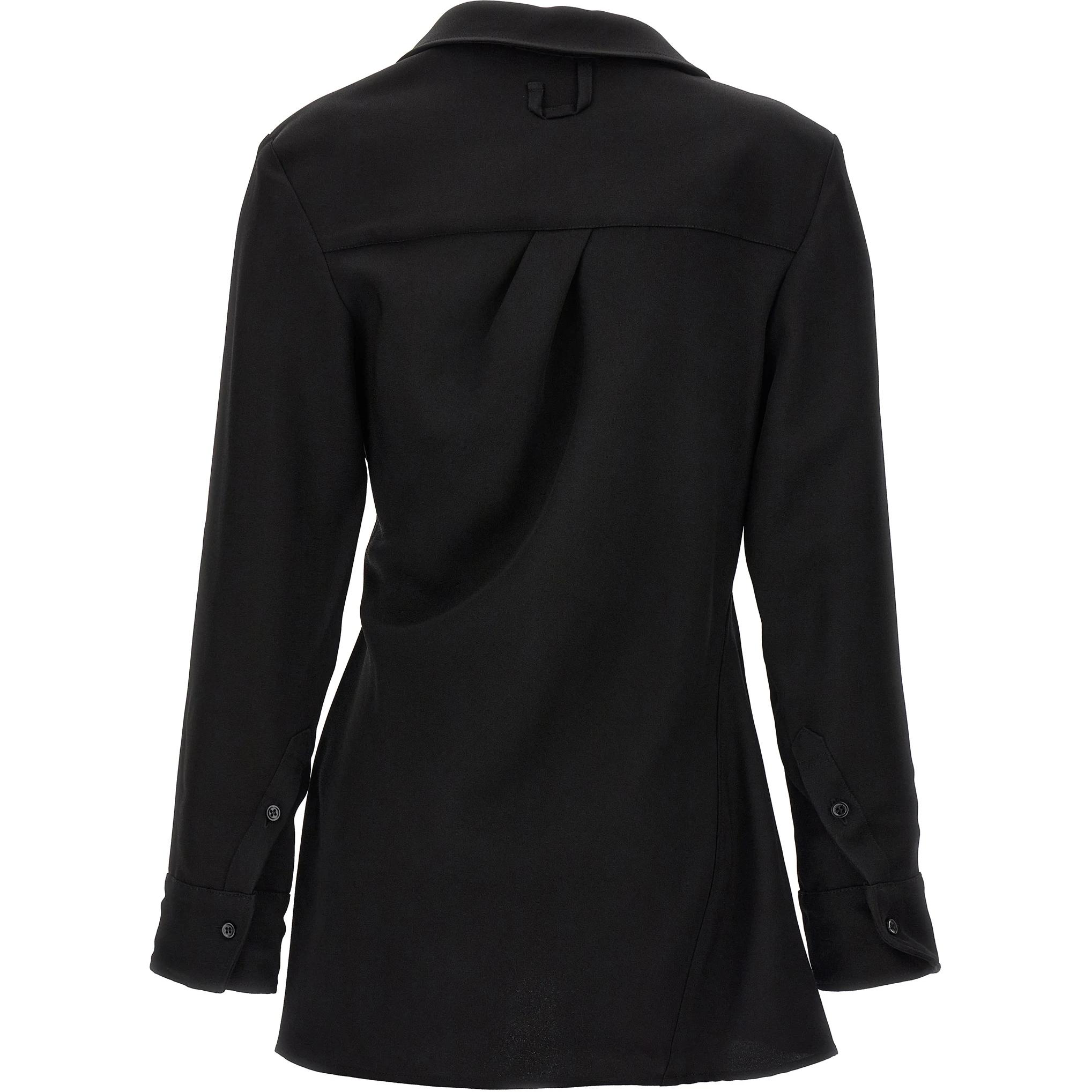 Lookbook Jacquemus Kemeja Hitam Lengan Panjang Asimetris dengan Kancing. 24E241SH0621544