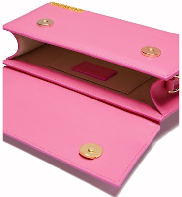 Jacquemus Le Chiquito Long Signature Handbag Pink Lookbook Jacquemus Le Chiquito Long Signature Handbag Pink