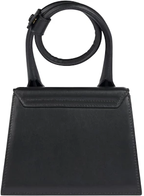 자크뮈스 르 치키토 누드 백 블랙
Lookbook 자크뮈스 르 치키토 누드 백 블랙