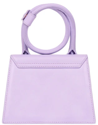 자크뮈스 르 치키토 누드 코일 핸드백 라일락
Lookbook 자크뮈스 르 치키토 누드 코일 핸드백 라일락