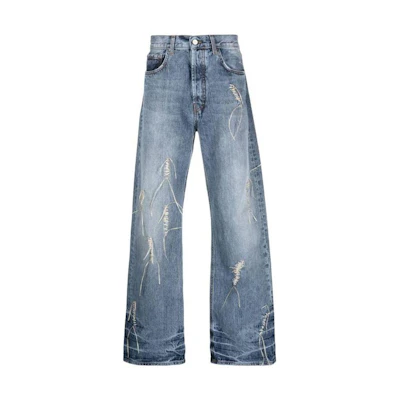 Jacquemus SS23 Wide-Leg Jeans with Distressed Stitching in Light Blue. 235DE00813893AU