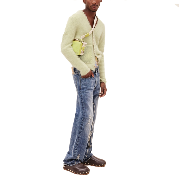 Purchase Jacquemus SS23 Celana Jeans Wide-Leg Jahitan Usang Warna Biru Muda. 235DE00813893AU