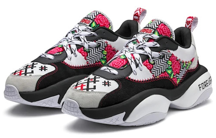 Lookbook Jahnkoy x Puma 改造版‘玫瑰’ 370080-01