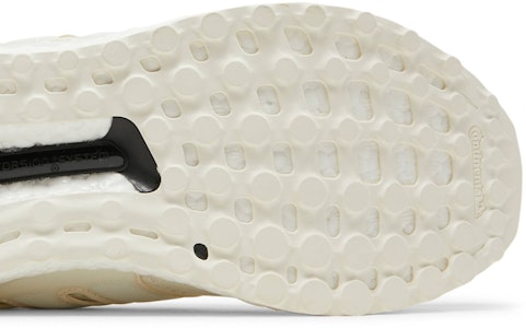 詹姆士·龐德 007 x adidas UltraBoost 20 '生死交戰 - 三重白' FY0648 Purchase 詹姆士·龐德 007 x adidas UltraBoost 20 '生死交戰 - 三重白' FY0648