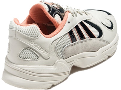 詹姆斯·哈登 x 阿迪达斯 Yung-1 "MVP" EE9057 Lookbook 詹姆斯·哈登 x 阿迪达斯 Yung-1 "MVP" EE9057