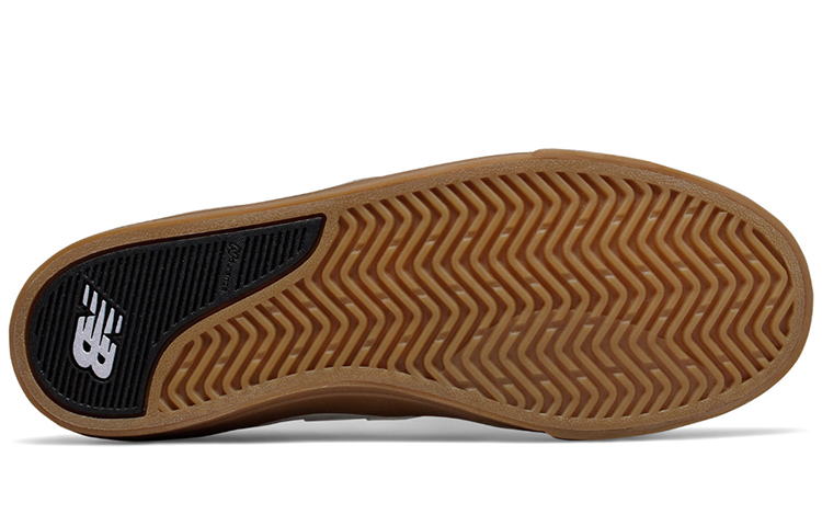 Shop New Balance 306系列 D寬 白綠色