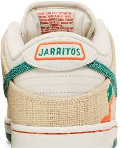 Jarritos x Nike Dunk Low SB Kotak Khas Friends & Family 'Beige' FD0860-001-SB-FF Sizing Jarritos x Nike Dunk Low SB Kotak Khas Friends & Family 'Beige' FD0860-001-SB-FF