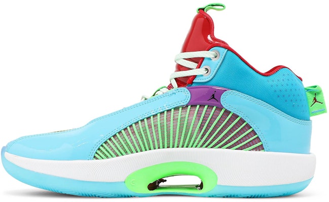 Jayson Tatum x Air Jordan 35 'Greatest Gift' DD3669-400 Lookbook Jayson Tatum x Air Jordan 35 'Greatest Gift' DD3669-400