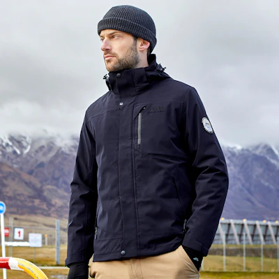 Jeep 三合一防水防风连帽户外夹克 J232094082P Lookbook Jeep 三合一防水防风连帽户外夹克 J232094082P