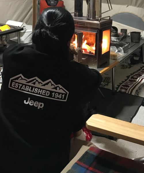 Lookbook Jeep【360g】M Logo 半拉鍊大學T恤 JR5TSU838BK