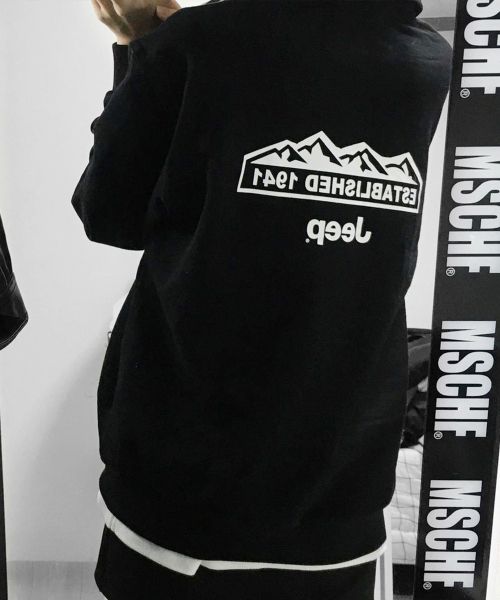 Purchase Jeep【360g】M Logo 半拉鍊大學T恤 JR5TSU838BK